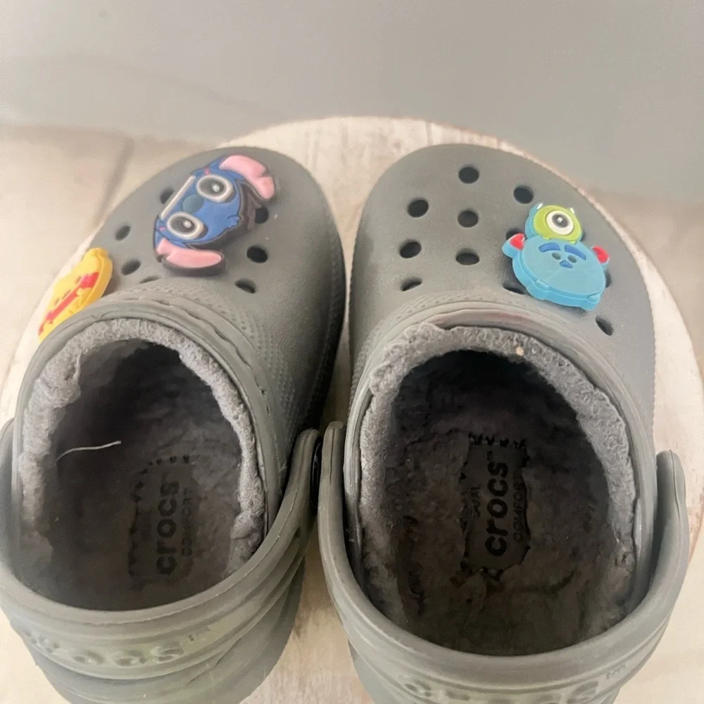 Crocs